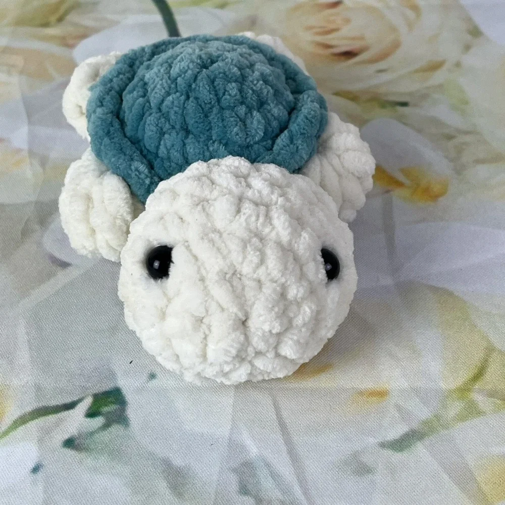 Crochet Mini Turtle Hand-made Plush Stuffy Animal Soft Yarn Sea Life Baby Green